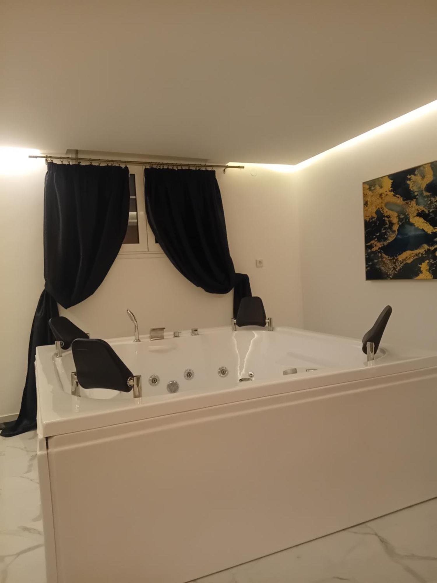 Meteora Grande Luxury Suite & Spa Villa Kalambaka Exterior foto